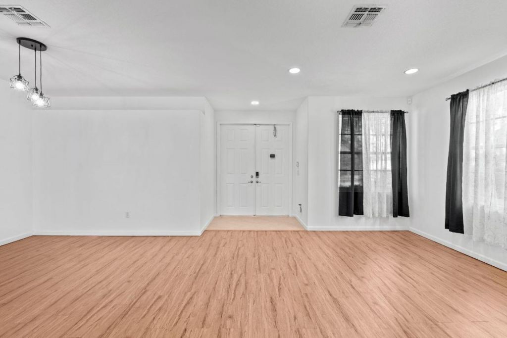 11704 SW Bennington Circle, Port Saint Lucie, FL 34987 Photo