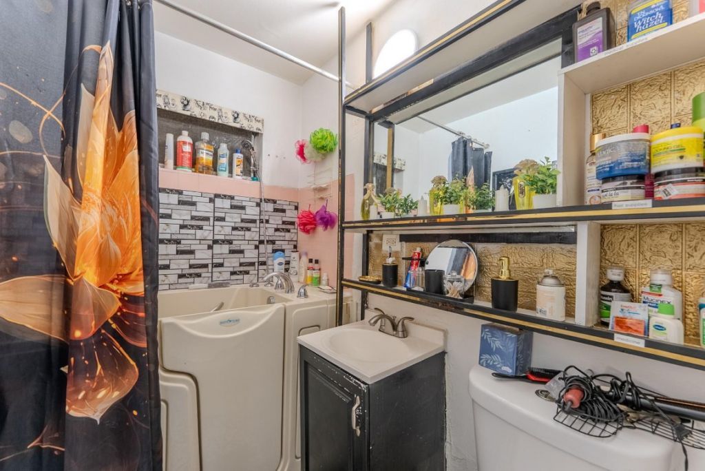 1409 NW 24th Avenue, Fort Lauderdale, FL 33311 Photo