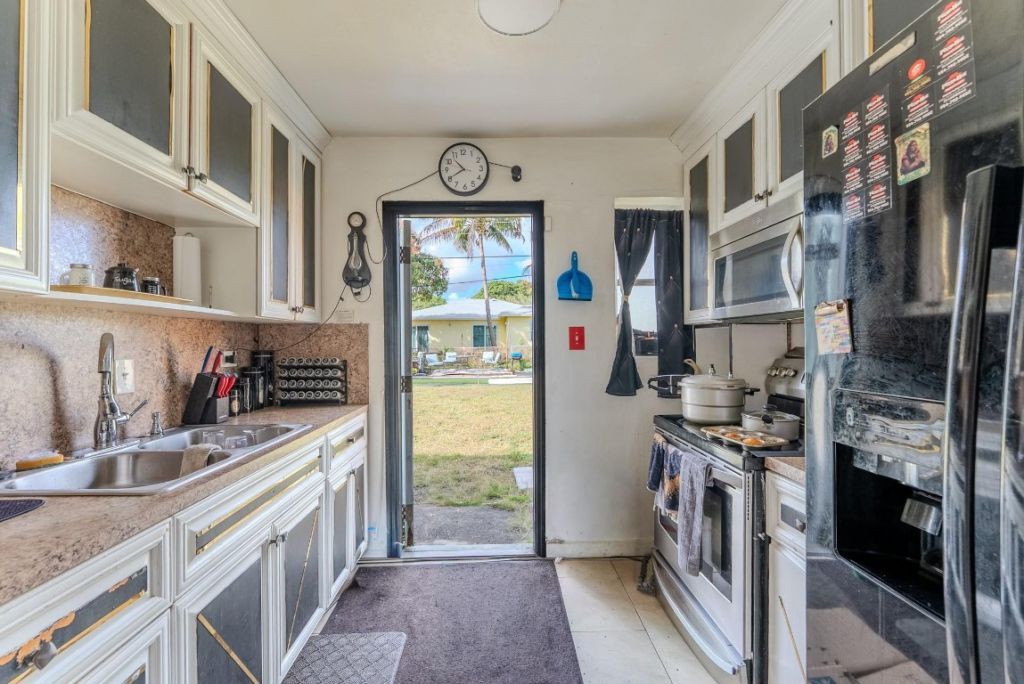 1409 NW 24th Avenue, Fort Lauderdale, FL 33311 Photo