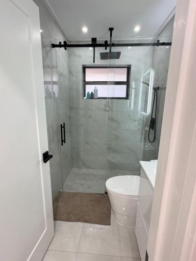 8455 NW 190th Terrace, Hialeah, FL 33015 Photo