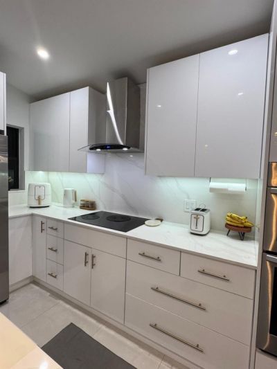 8455 NW 190th Terrace, Hialeah, FL 33015 Photo