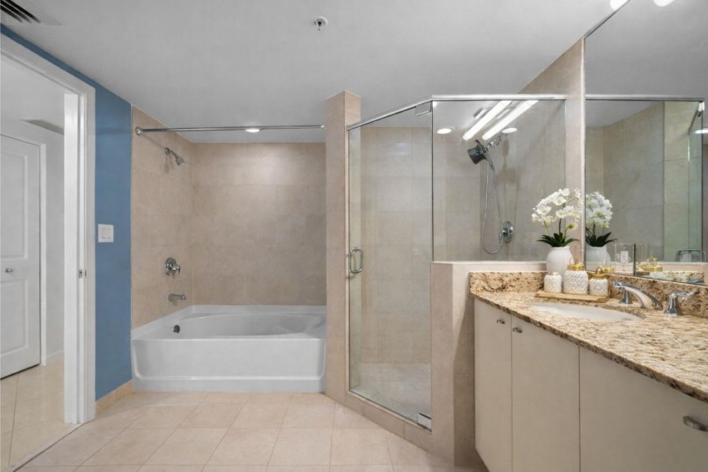 600 W Las Olas Boulevard, Unit 1708, Fort Lauderdale, FL 33312 Photo