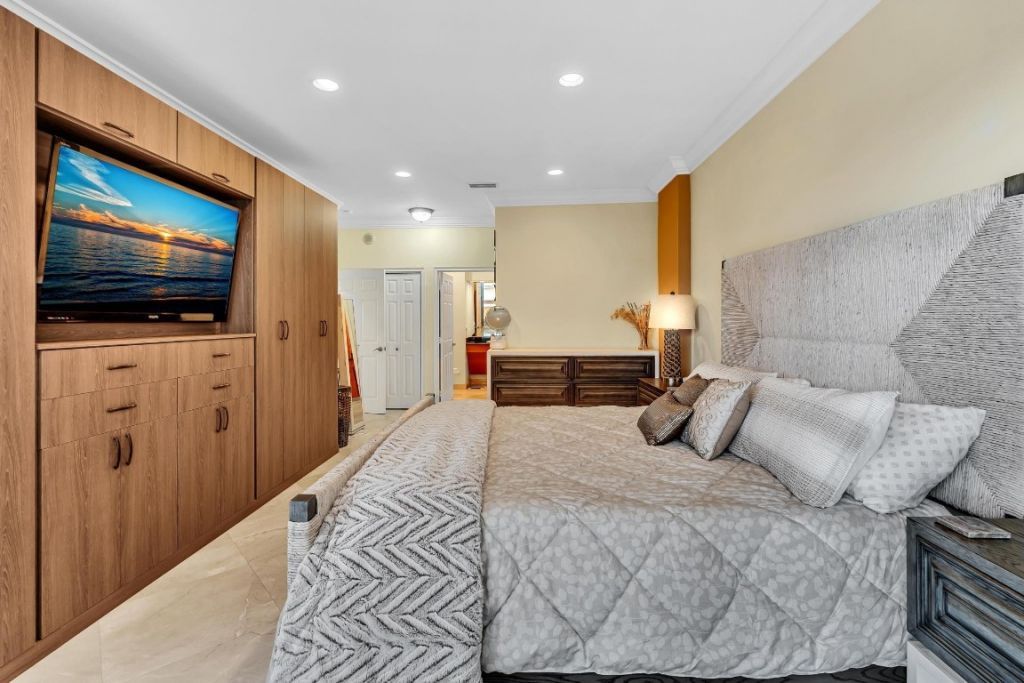 4020 Galt Ocean Dr, Unit 111, Fort Lauderdale, FL 33308 Photo