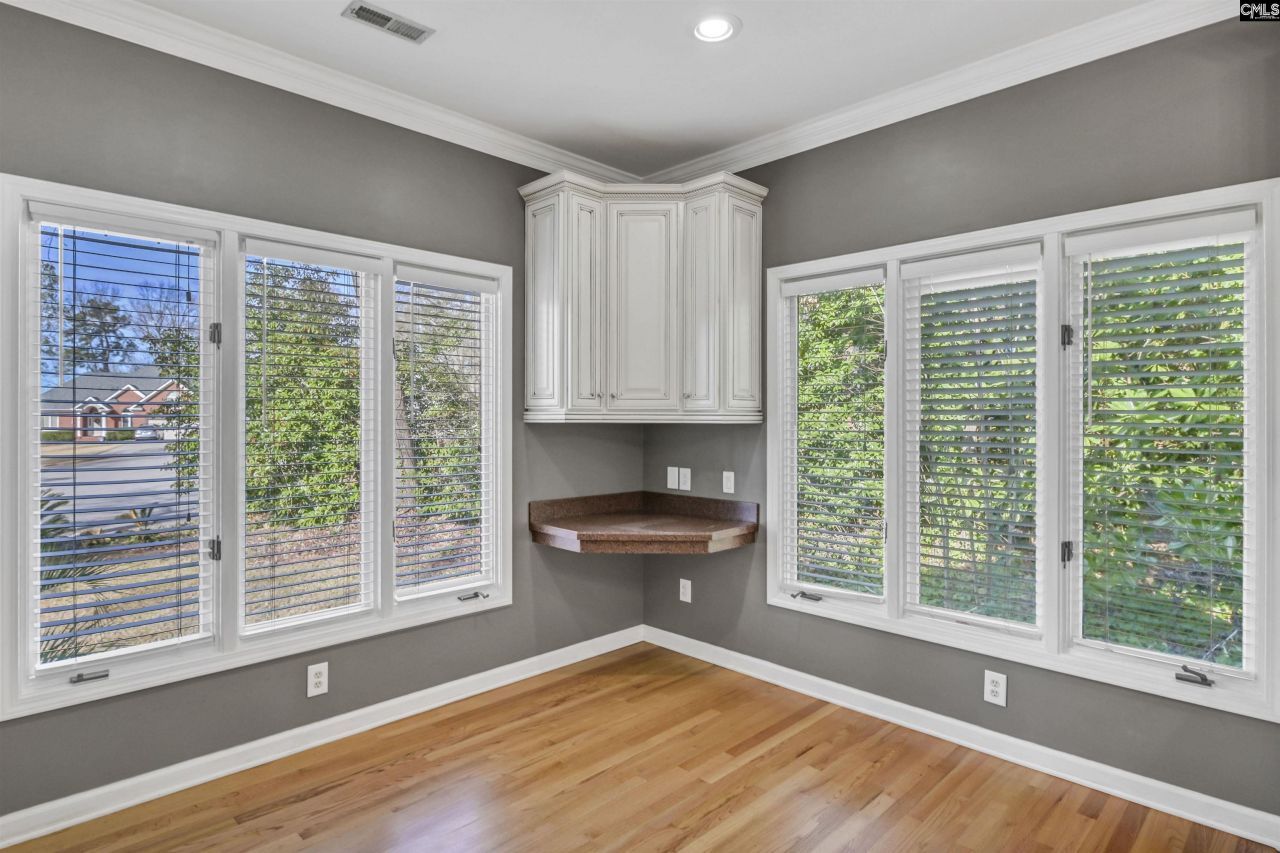 611 Clearview Court Photo 13