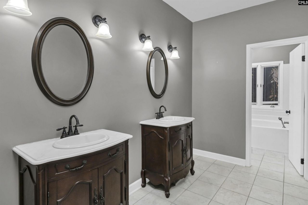 611 Clearview Court Photo 29