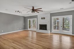 611 Clearview Court photo 4