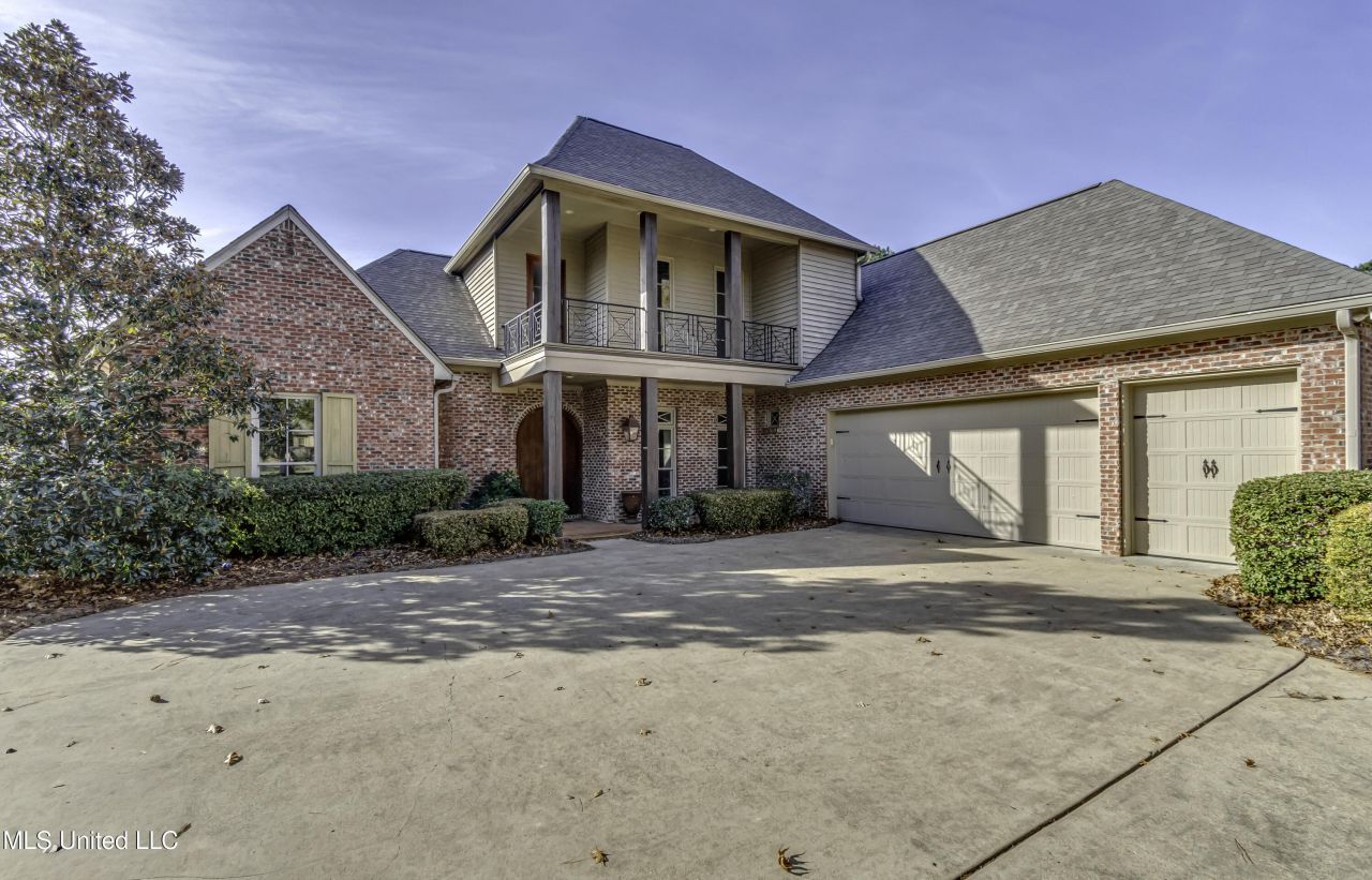 107 Northlake Lane, Madison, MS 39110 Main Photo