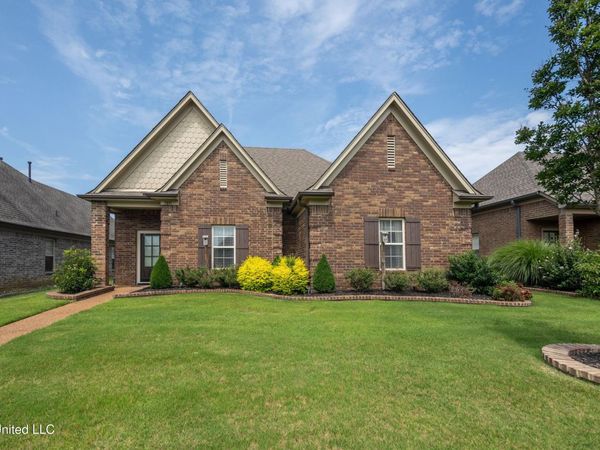 5891 Foxdale Loop, Southaven, MS 38672