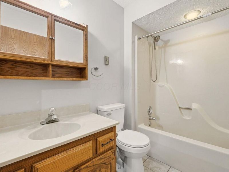 10565 Monroe Mills Road, Gambier, OH 43022 Photo 30