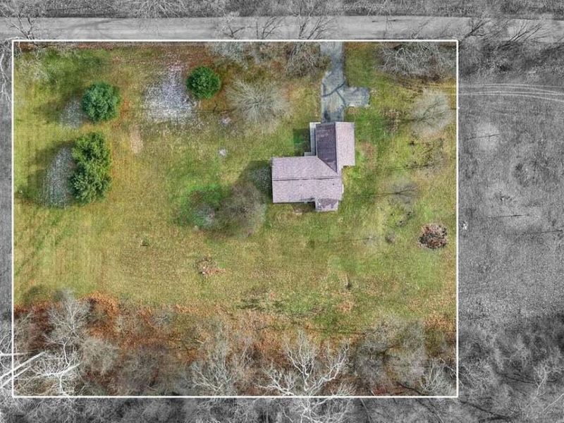 10565 Monroe Mills Road, Gambier, OH 43022 Photo 4