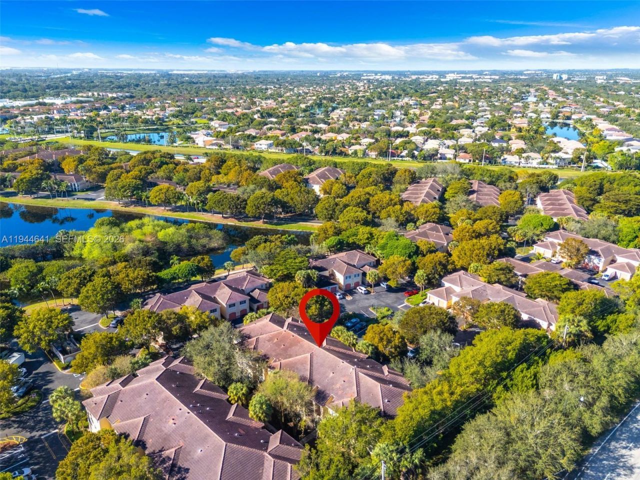 2457 Centergate Dr, Unit 306, Miramar, FL 33025 Photo