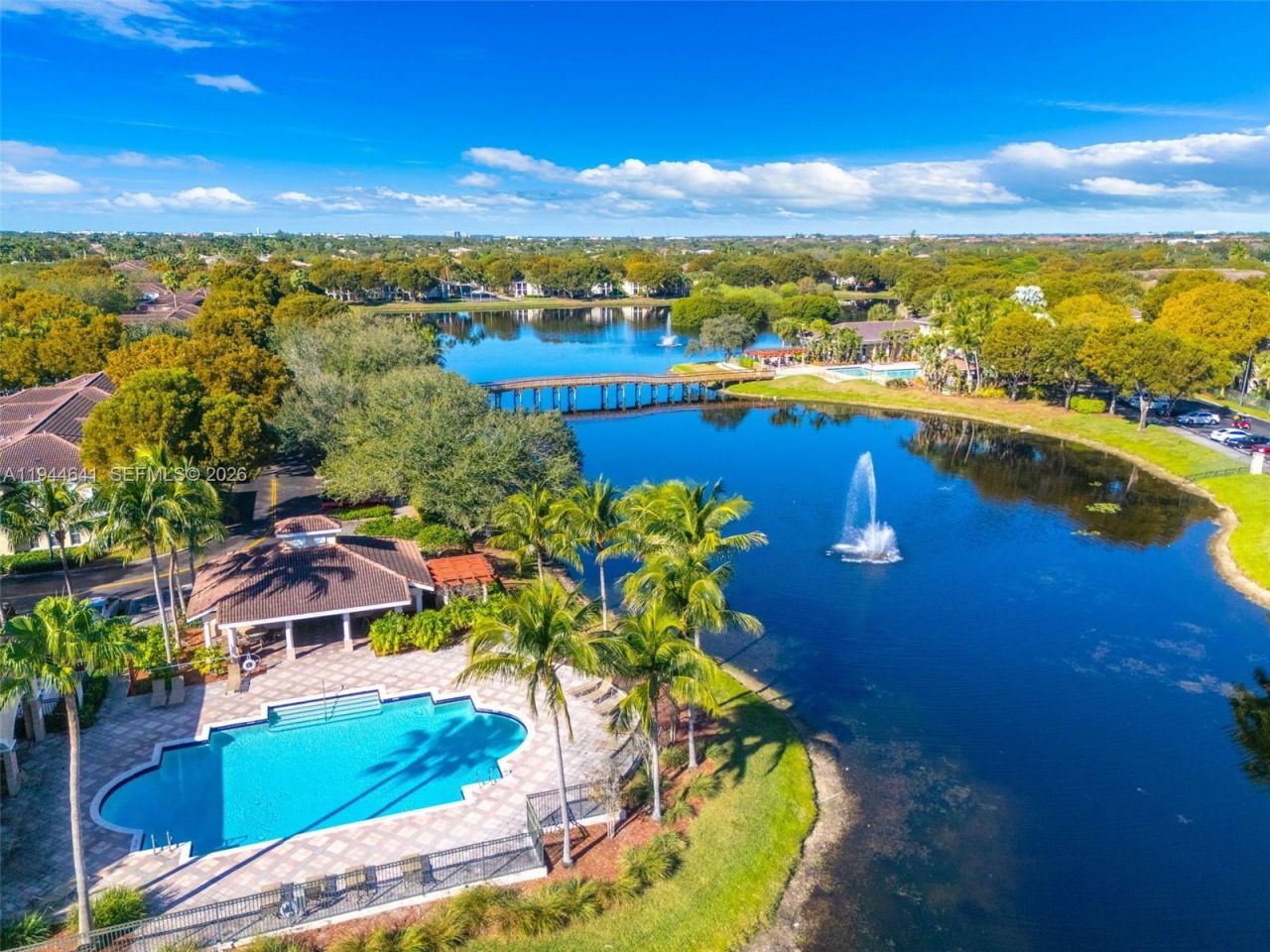 2457 Centergate Dr, Unit 306, Miramar, FL 33025 Photo