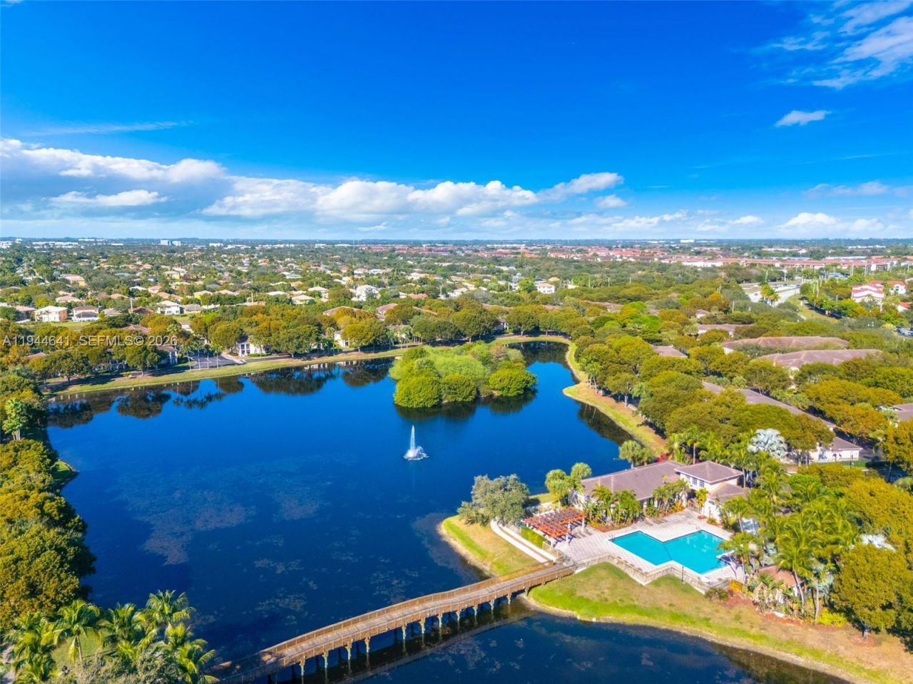 2457 Centergate Dr, Unit 306, Miramar, FL 33025 Photo