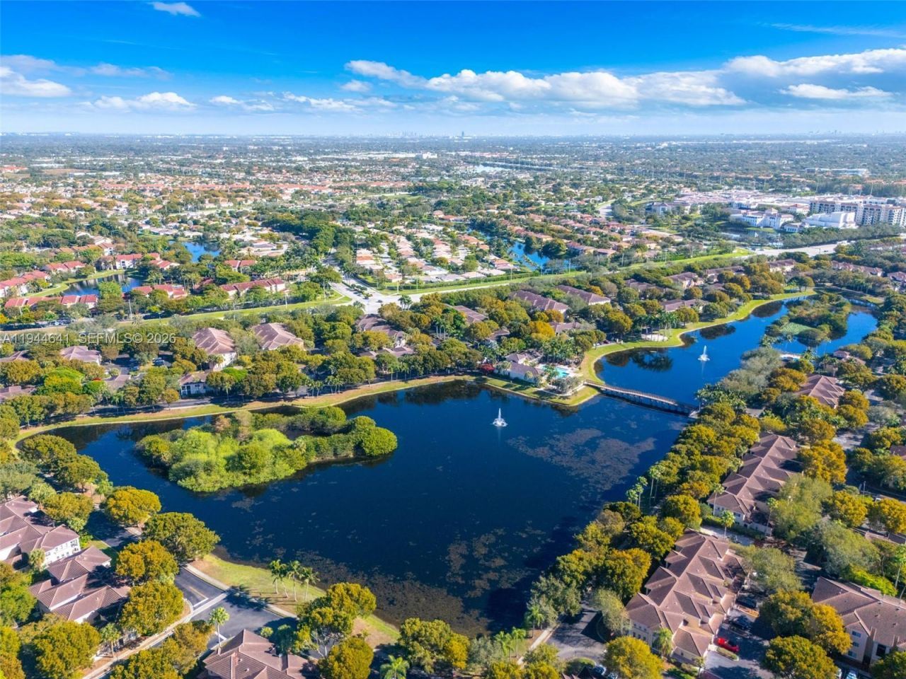 2457 Centergate Dr, Unit 306, Miramar, FL 33025 Photo