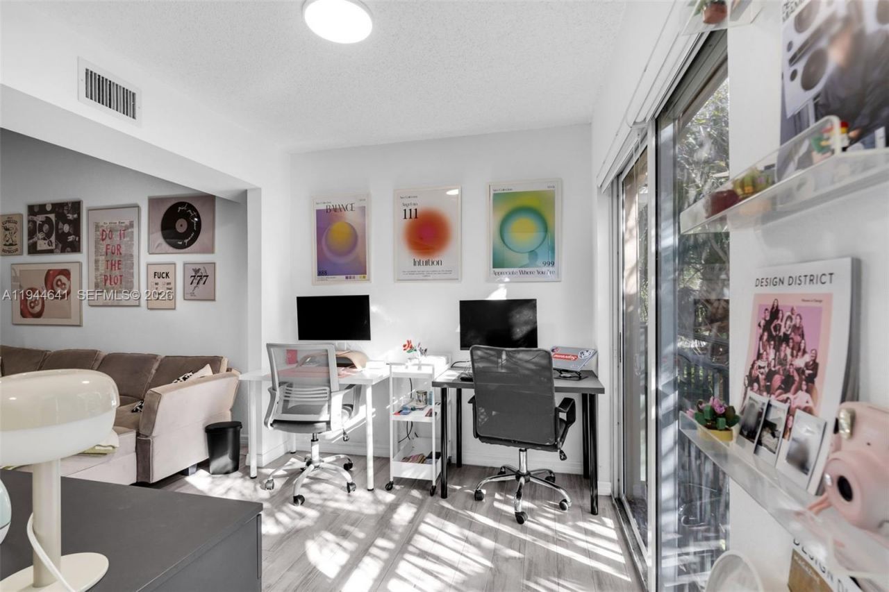 2457 Centergate Dr, Unit 306, Miramar, FL 33025 Photo