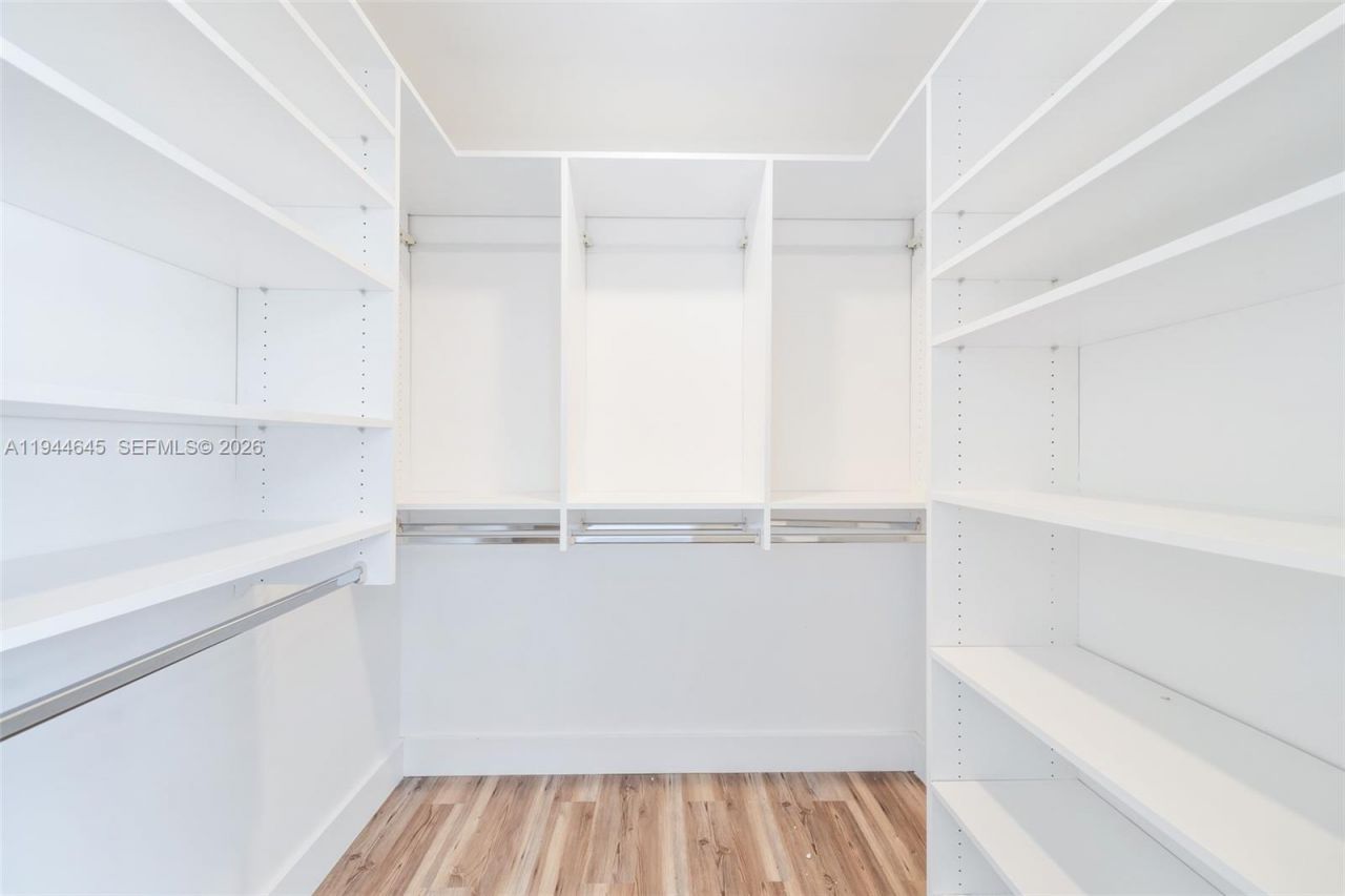 1551 Seagrape Way, Hollywood, FL 33019 Photo