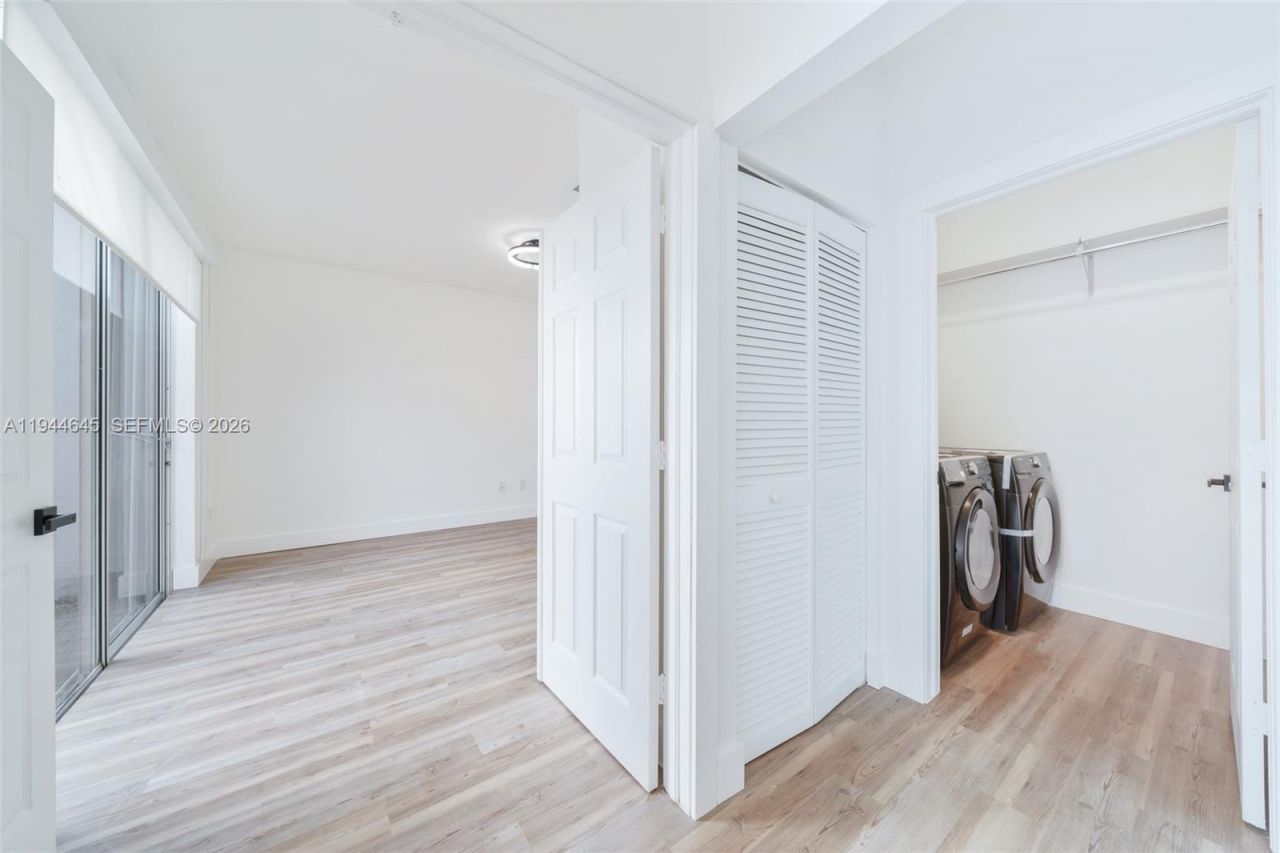 1551 Seagrape Way, Hollywood, FL 33019 Photo