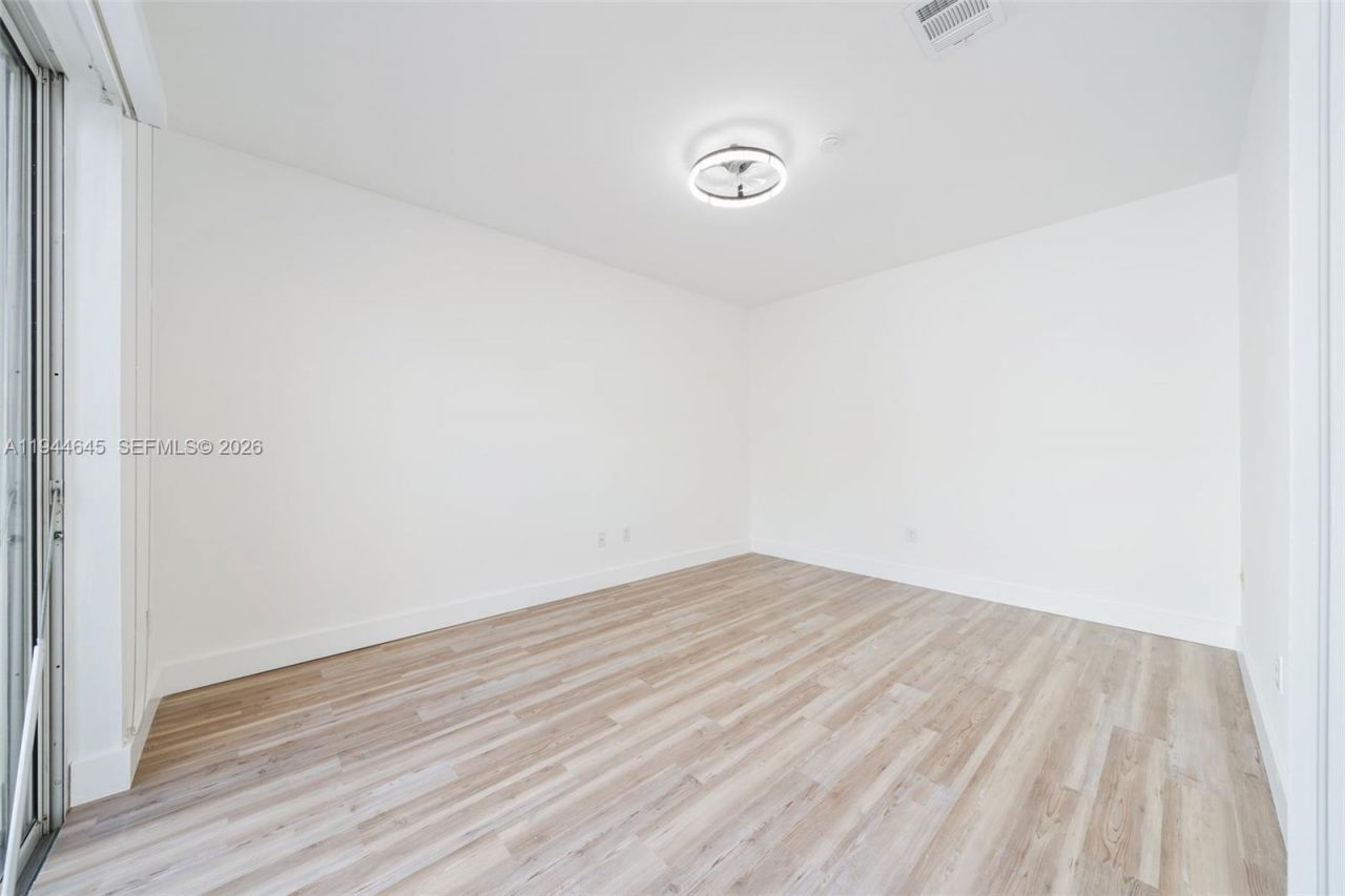 1551 Seagrape Way, Hollywood, FL 33019 Photo