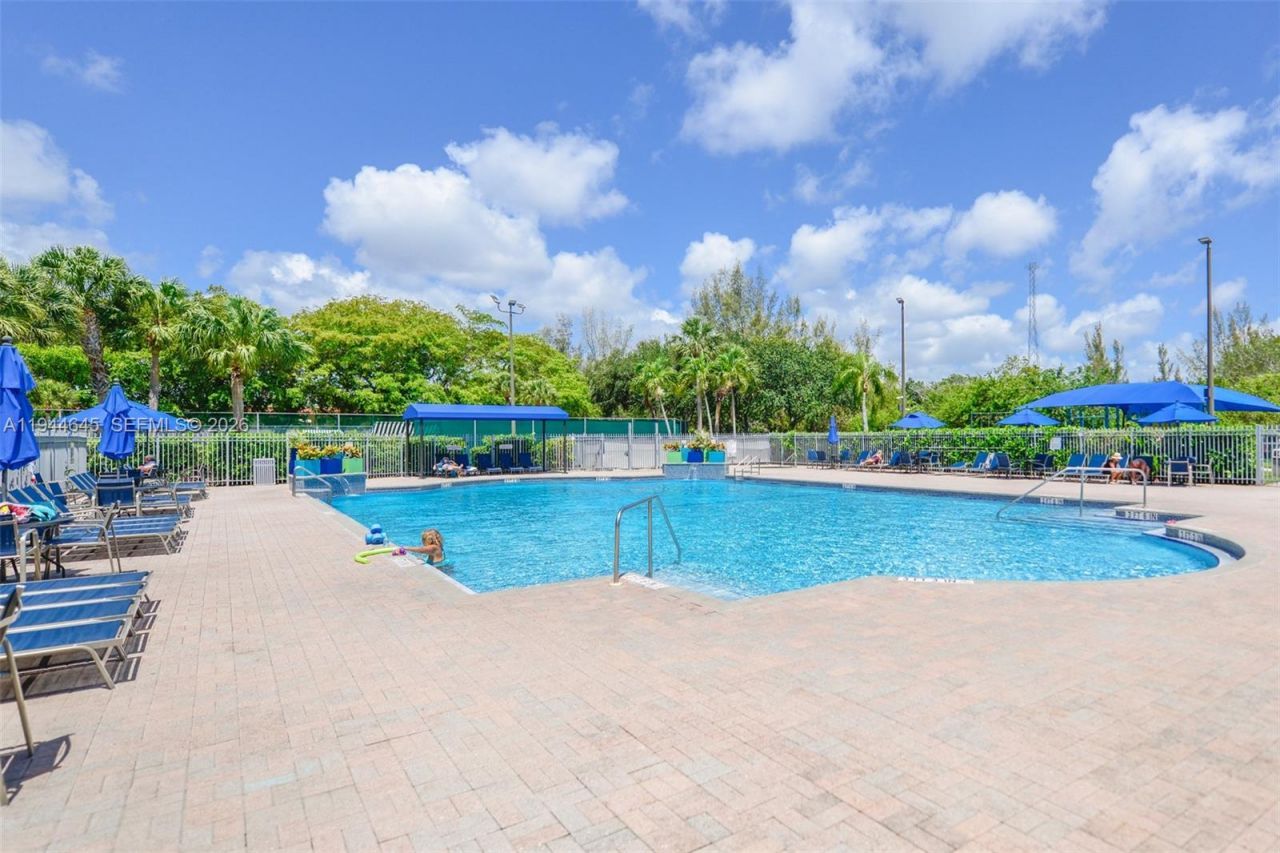 1551 Seagrape Way, Hollywood, FL 33019 Photo