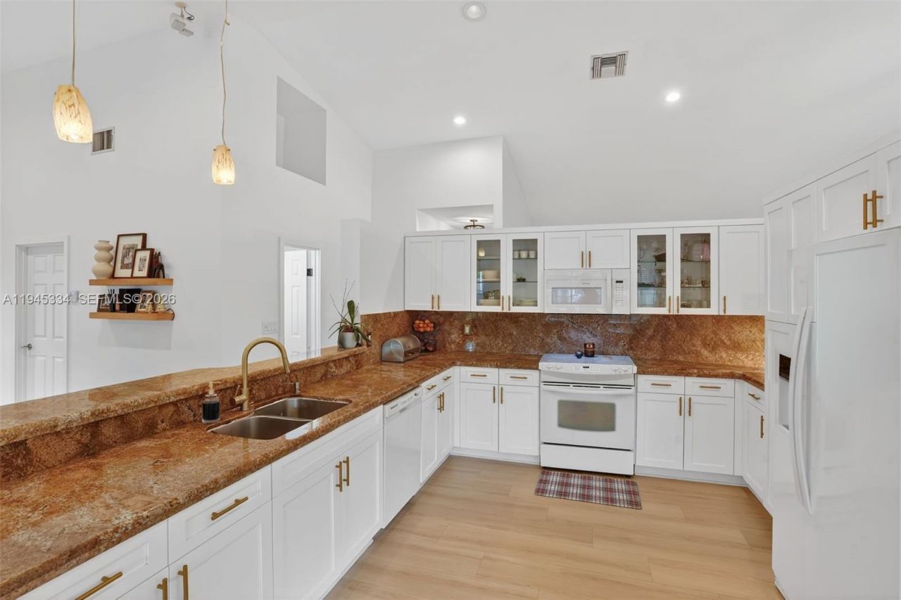 12200 SW 100th St, Miami, FL 33186 Photo