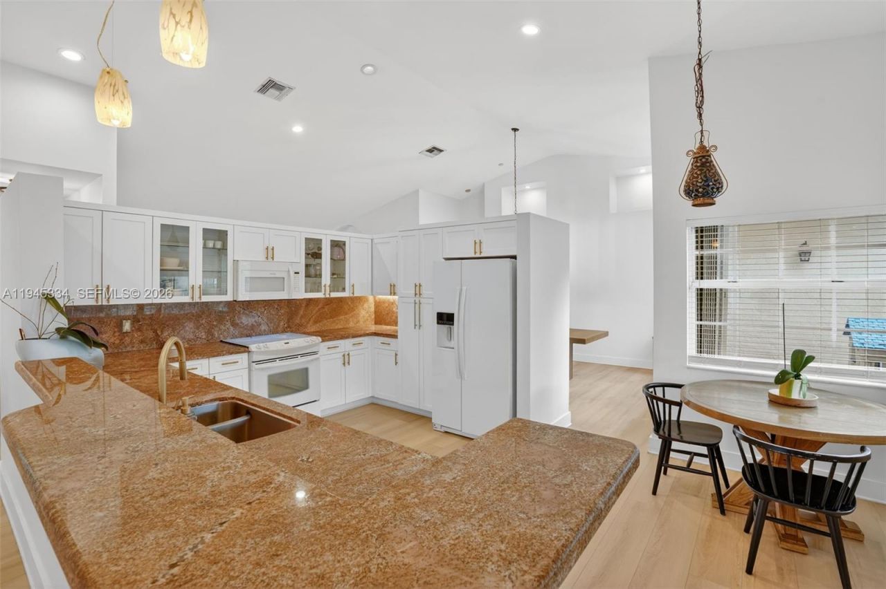 12200 SW 100th St, Miami, FL 33186 Photo