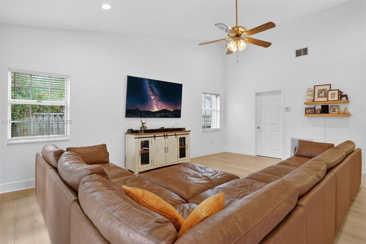 12200 SW 100th St, Miami, FL 33186 Photo