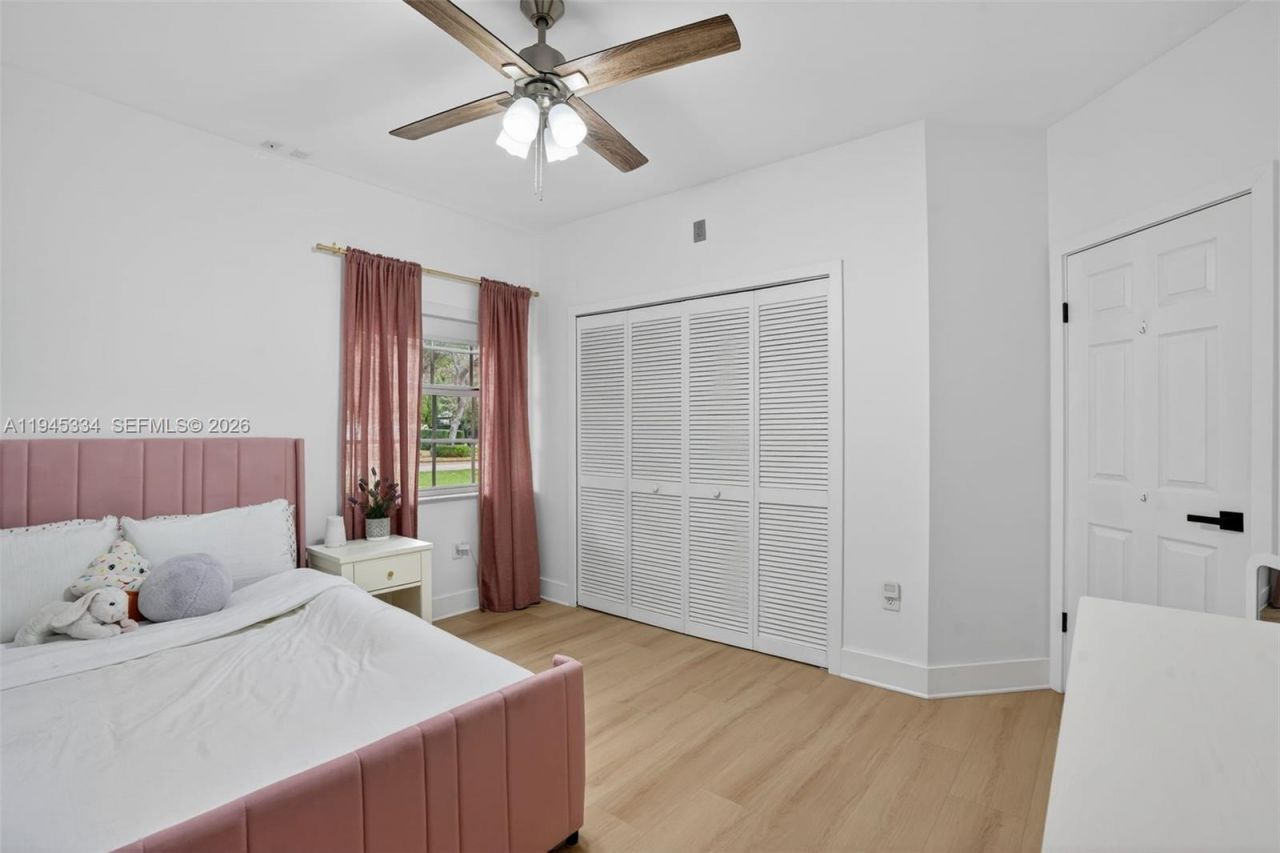 12200 SW 100th St, Miami, FL 33186 Photo