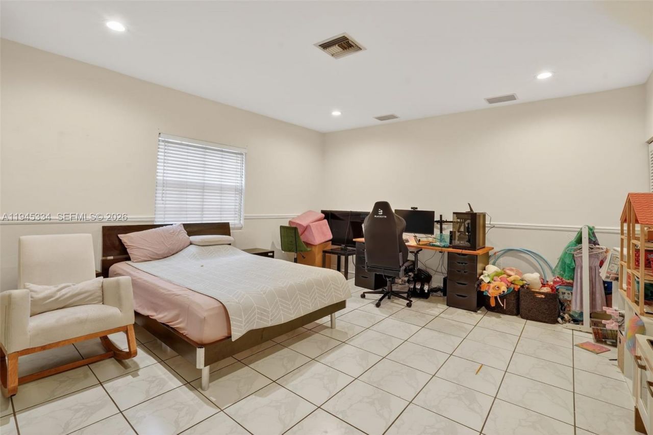 12200 SW 100th St, Miami, FL 33186 Photo