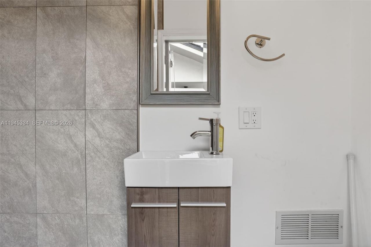 12200 SW 100th St, Miami, FL 33186 Photo