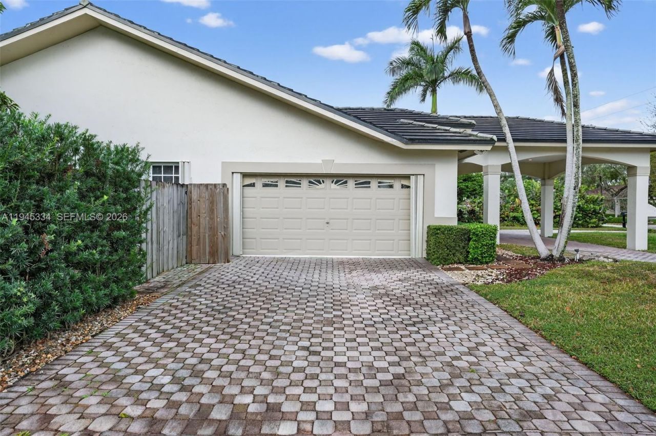 12200 SW 100th St, Miami, FL 33186 Photo