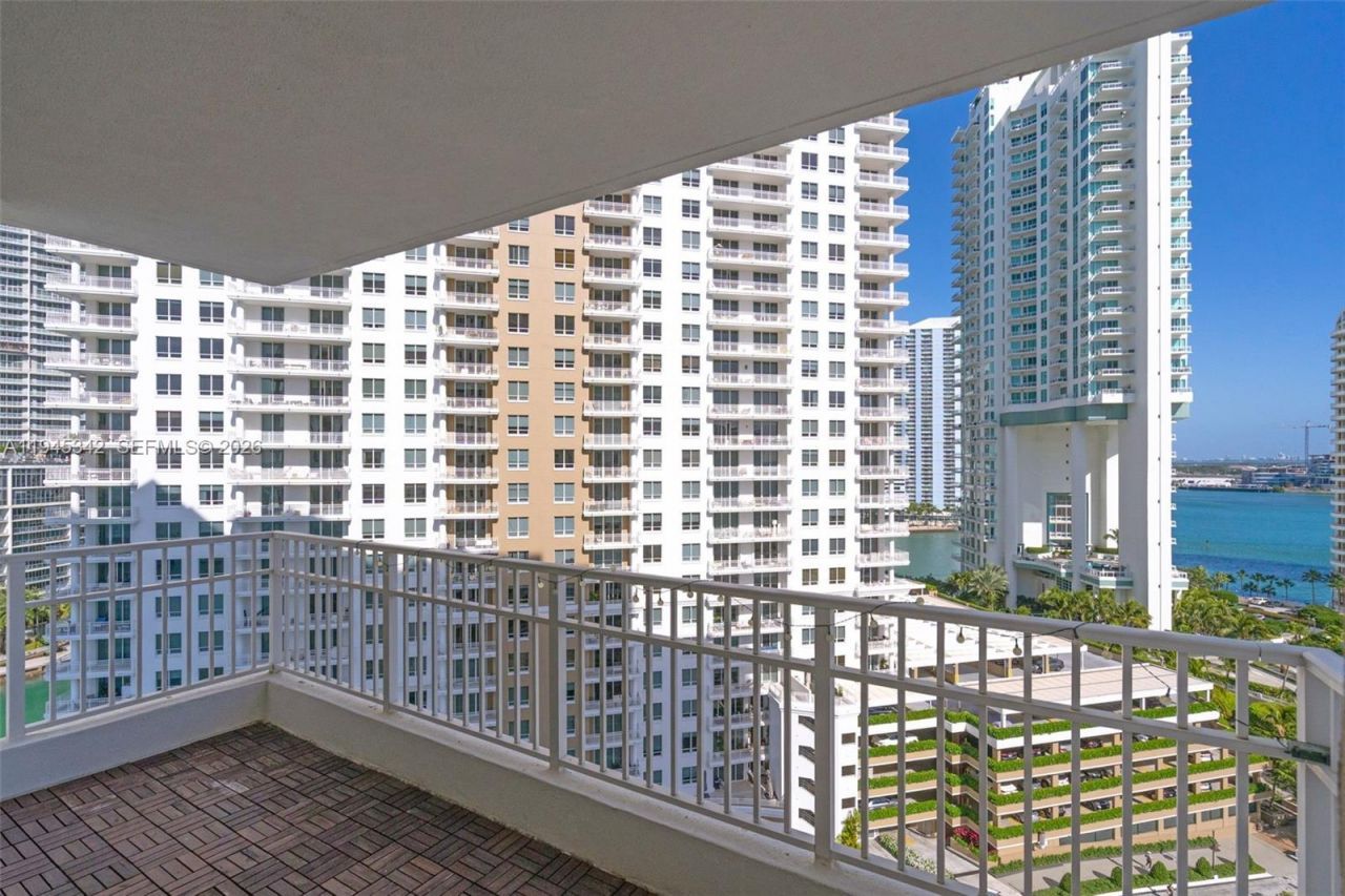 701 Brickell Key Blvd, Unit 1606, Miami, FL 33131 Photo