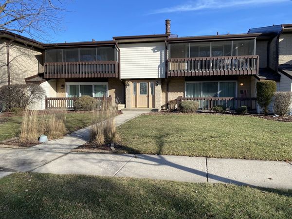 15817 S Orlan Brook Drive, Unit 32, Orland Park, IL 60462
