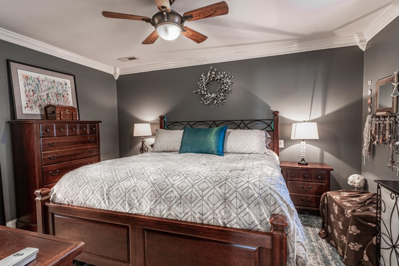 124 Manor Circle Photo 13