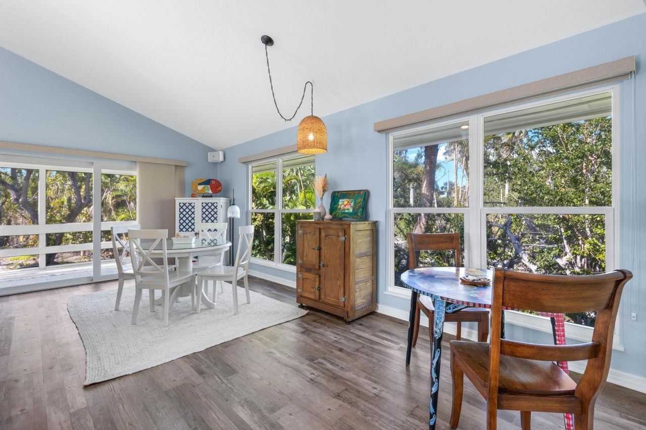 6092 Sanibel Captiva Rd, Sanibel, FL 33957 Photo