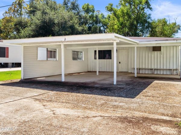 1044 Jean Lafitte Street , Breaux Bridge, LA 70517