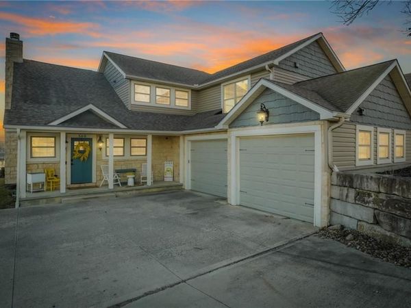 560 Lake Viking Terrace, Gallatin, MO 64640