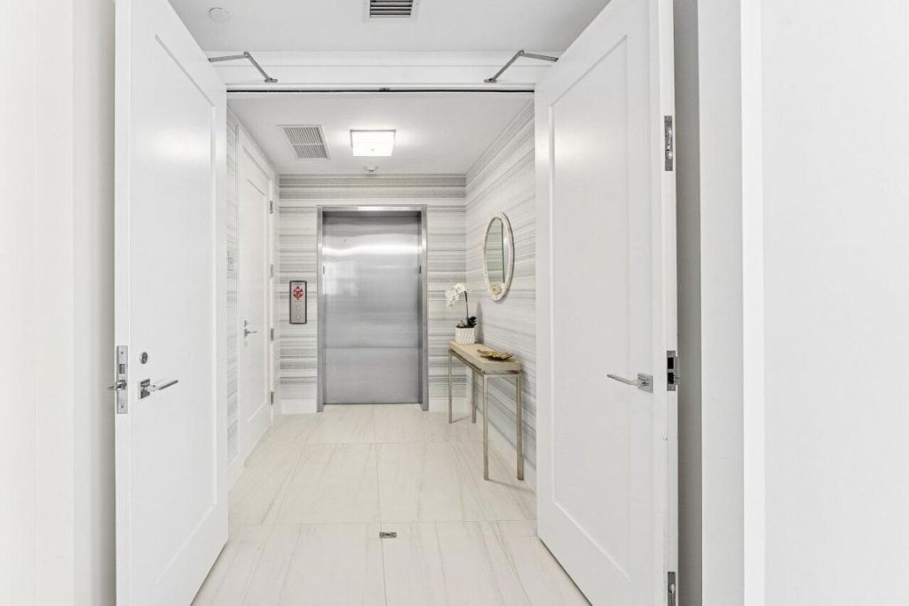 3730 N Ocean Drive, Unit 17 C, Singer Island, FL 33404 Photo