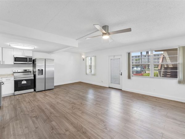 1052 Hythe, Unit 1052, Boca Raton, FL 33434