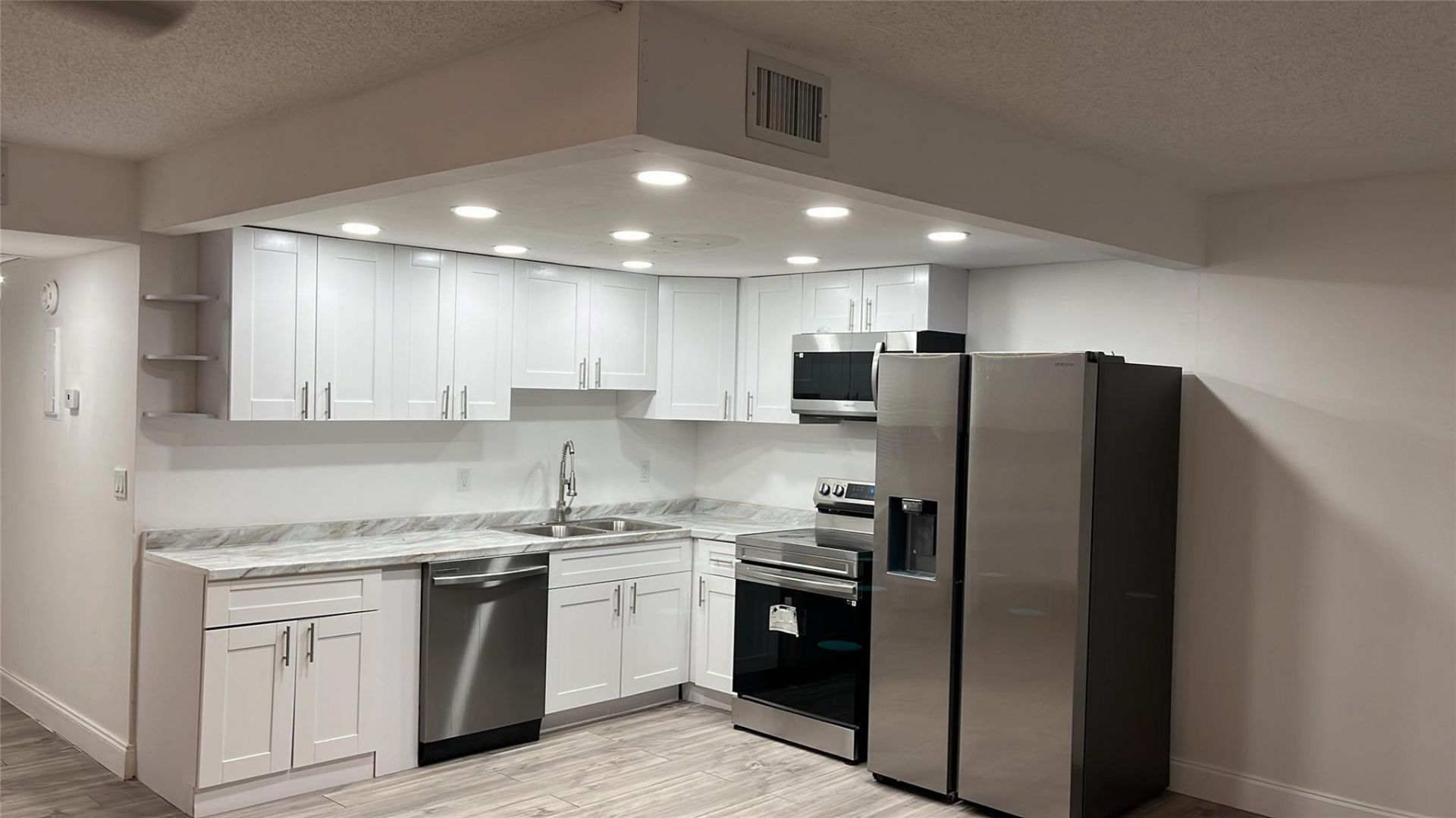 1052 Hythe, Unit 1052, Boca Raton, FL 33434 Photo