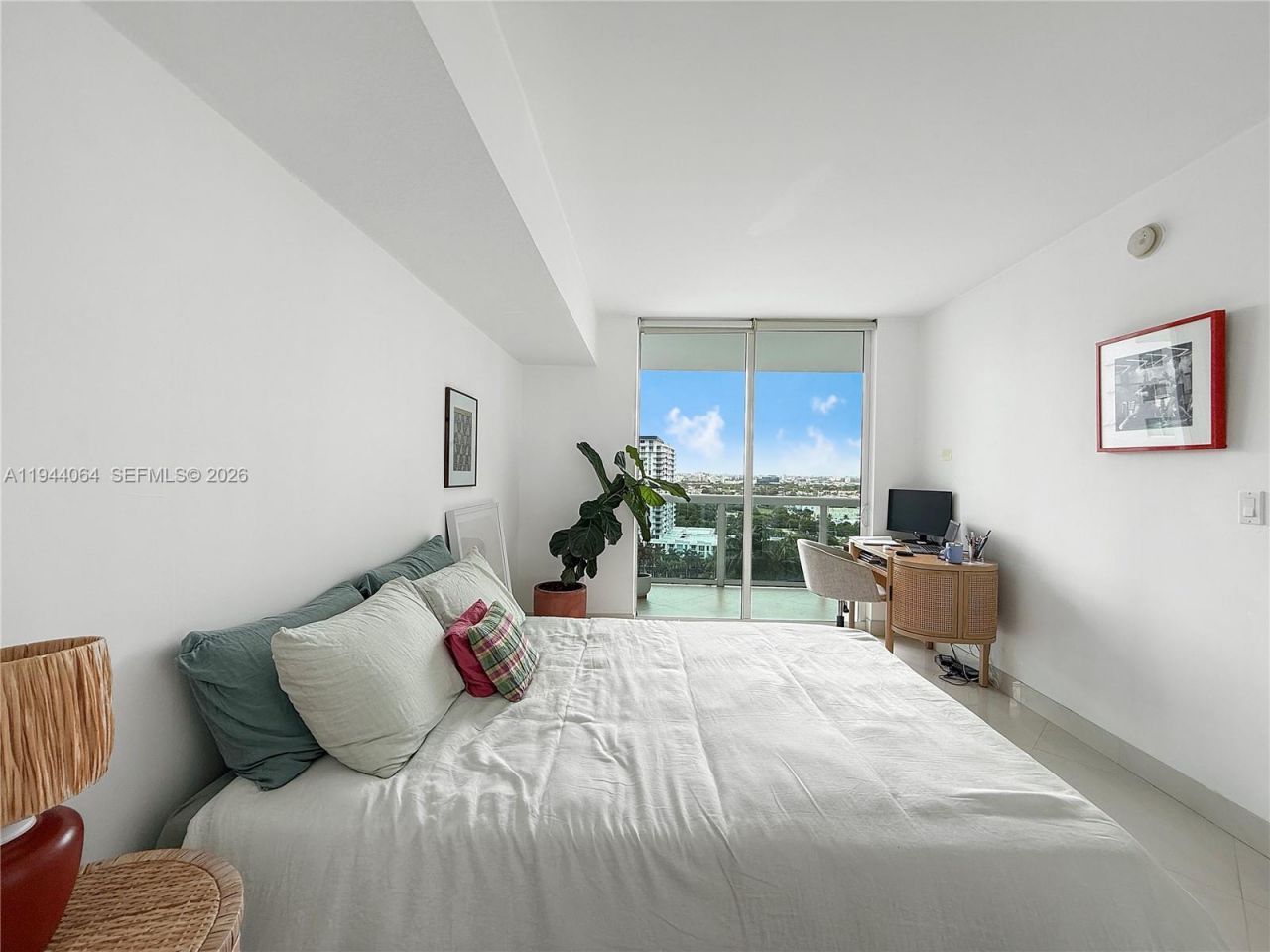 1800 N Bayshore Dr , Unit 1810, Miami, FL 33132 Photo