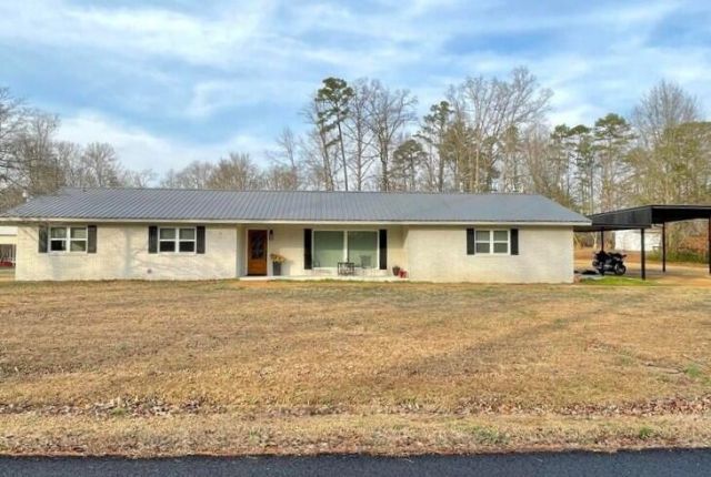 252 Lakeview Dr, Columbus, MS 39705 Main Photo