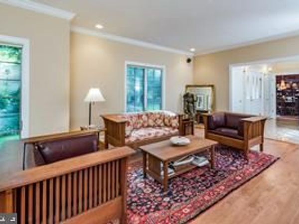 35 PETTIT PLACE, PRINCETON, NJ 08540