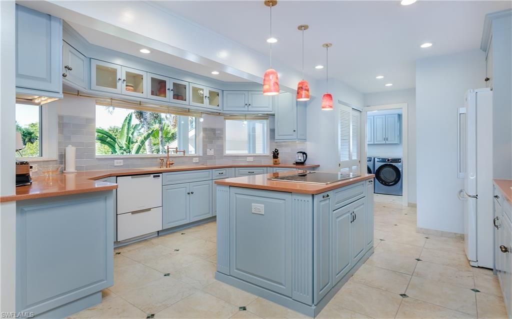 1406 Causey Ct E, Sanibel, FL 33957 Photo