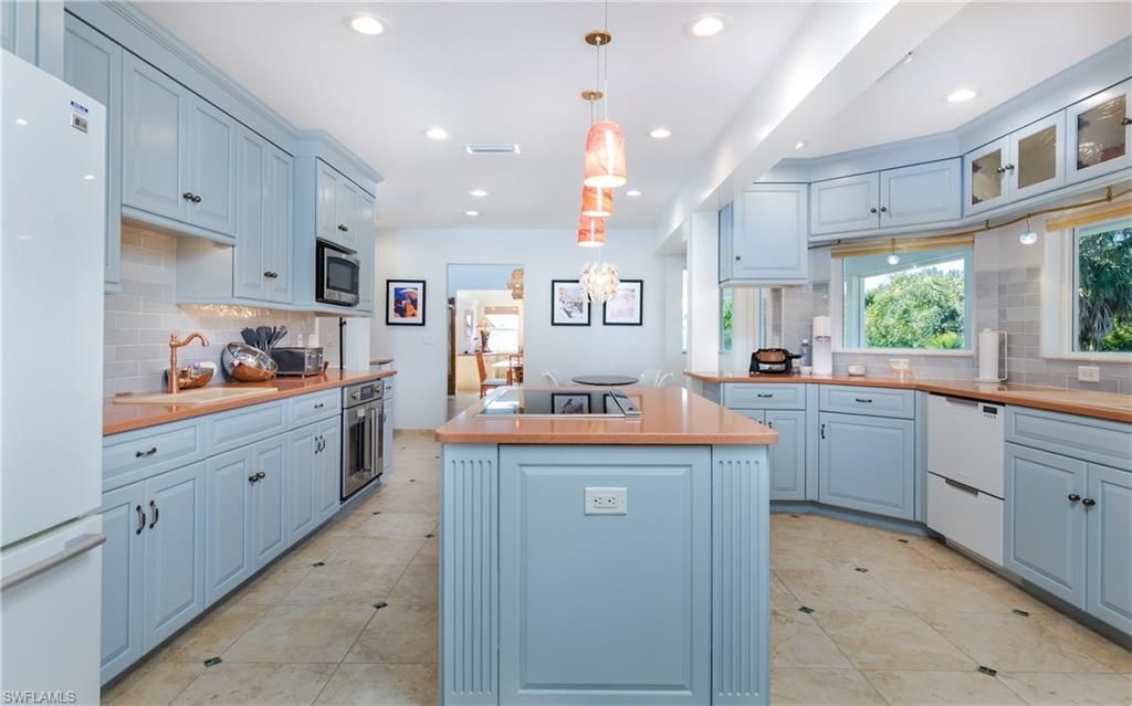 1406 Causey Ct E, Sanibel, FL 33957 Photo