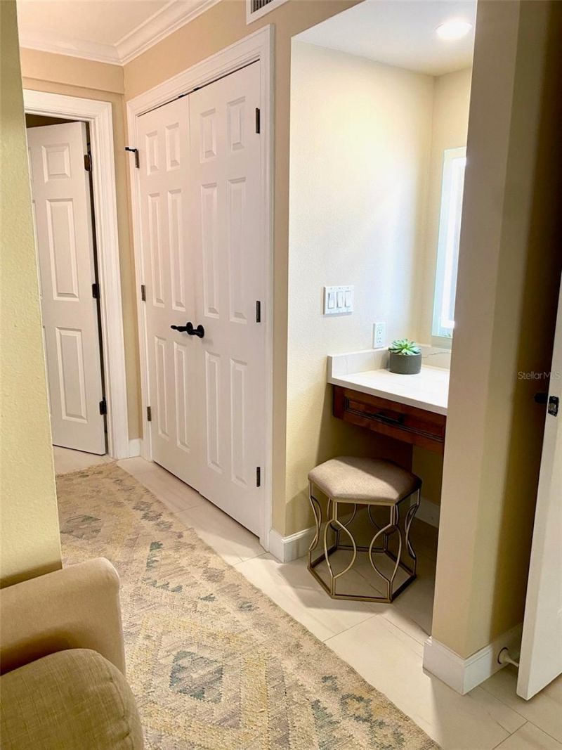 2675 Gulf Of Mexico Drive, Unit 302, Longboat Key, FL 34228 Photo