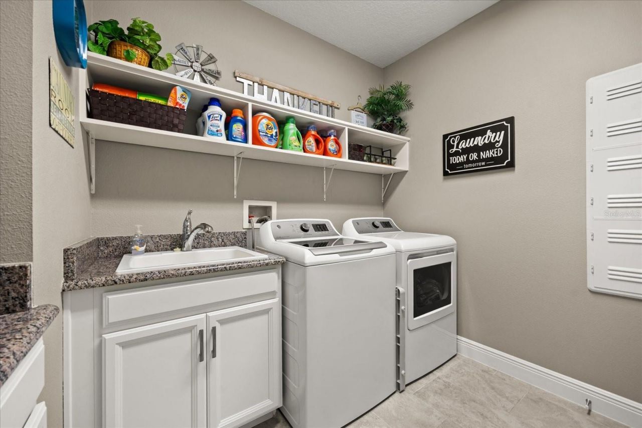 7667 Blue Quail Lane, Orlando, FL 32835 Photo