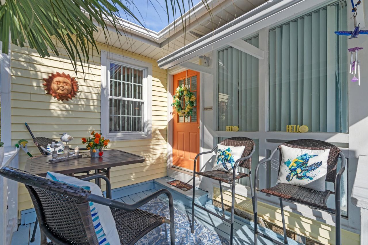 800 Perrin Dr. Photo 3