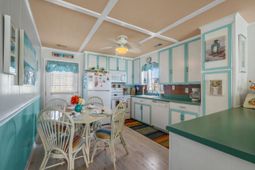 800 Perrin Dr. photo 4