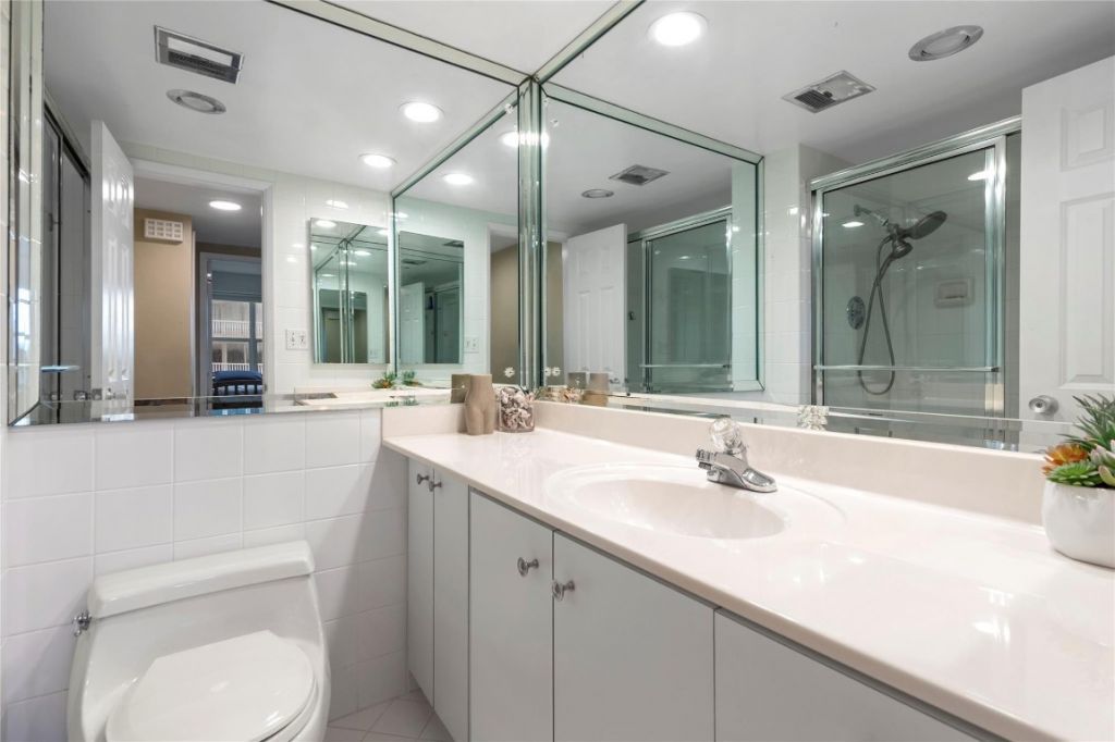 4010 Galt Ocean Drive, Unit 312, Fort Lauderdale, FL 33308 Photo