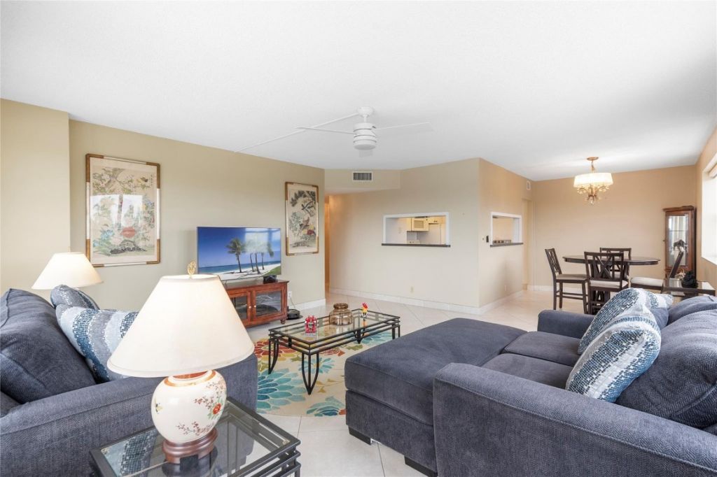 4010 Galt Ocean Drive, Unit 312, Fort Lauderdale, FL 33308 Photo